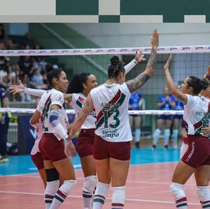 Fluminense domina e mantém invencibilidade na Superliga feminina