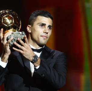 Rodri é o grande vencedor do Bola de Ouro; saiba quem é o jogador que derrotou Vini Jr