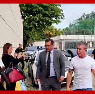 Vídeo mostra prisão de Rogério Andrade, maior bicheiro do Rio, acusado de mandar matar rival