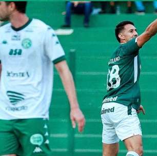 Goiás vence o Guarani, mantém tabu e afunda o rival na lanterna da segundona