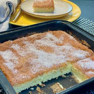 Bolo de laranja muito fofo e úmido, sem trigo e leite, fácil