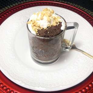 Bolo de caneca low carb: sem farinha, açúcar, menos calorias