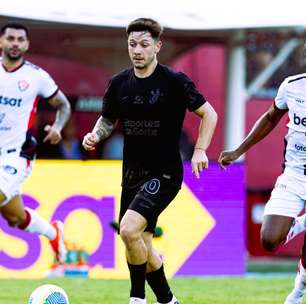 "Tomamos gols iguais", falou Thiago Carpini sobre virada sofrida pelo Vitória