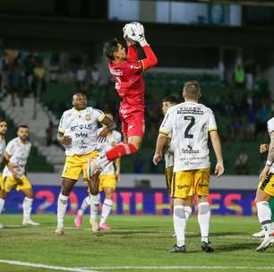 Guarani e Amazonas só empatam em jogo crucial para o Bugre na Série B