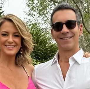 Ticiane Pinheiro e César Tralli mostram árvore de Natal montada em casa: 'Maravilhosa'