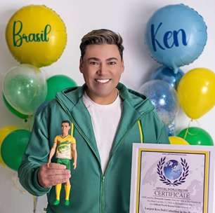 Jornalista gaúcho entra para o Guinness Book como maior colecionador de bonecos do Ken