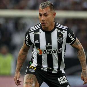 Além do Internacional, Eduardo Vargas desperta interesse de clube do futebol sul-americano