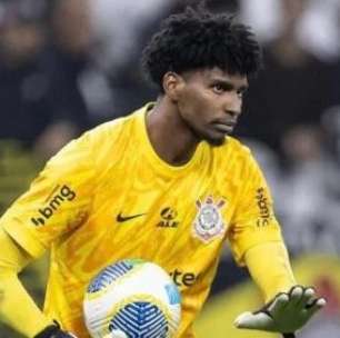 Hugo Souza pode deixar Corinthians de lado e pode fechar com outro rival do Flamengo