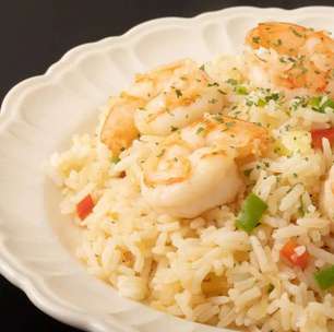 Arroz cremoso de camarão para dividir com os amigos