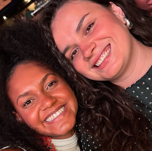 Ex-BBB Jessilane se declara para namorada e comemora dois anos de relacionamento: "Mulher da minha vida"