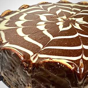 Torta Holandesa com creme clássico e chocolate: irresistível