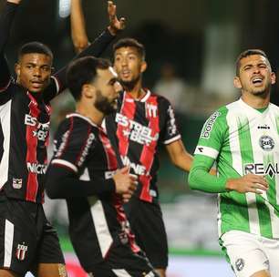 Coritiba ainda precisa definir o futuro de nove jogadores do elenco