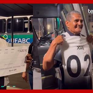 Motorista de ônibus da UFABC ganha homenagem de alunos no dia da aposentadoria