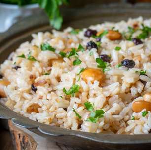 Arroz natalino à brasileira: veja como fazer a receita mais tradicional