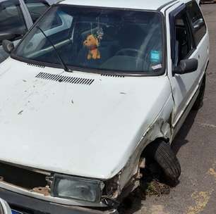 Com o carro da mãe, ladrões furtam casa, mas quase atropelam policiais na fuga e acabam presos em Curitiba