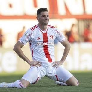 Rival do Internacional na Libertadores de 2025 prepara anúncio de Lucas Alario: "Está próximo"