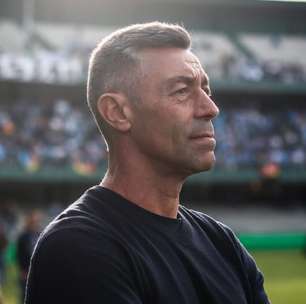 Grêmio espera "sim" de Pedro Caixinha para anunciar 1º contratação de 2025