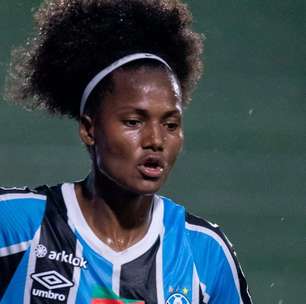 Time feminino do Grêmio deixa o campo após atos racistas; River Plate teve 6 expulsões