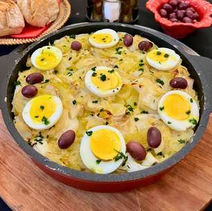 Bacalhau à Gomes de Sá no forno: receita autêntica e saborosa