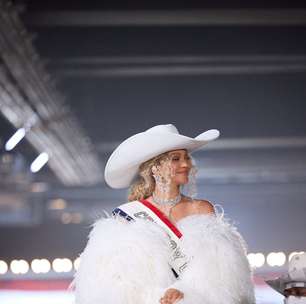 Beyoncé brilha na NFL: Show em Houston conquista fãs e críticos