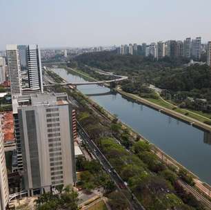 Perseguição policial termina com três presos na Marginal Pinheiros na virada de ano