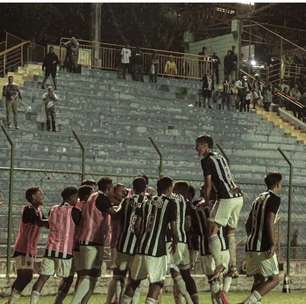 Atlético-MG vacila e leva virada do Guarani-SP em estreia na Copinha