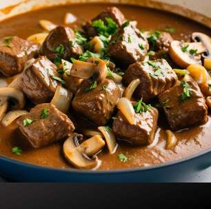 Menos calorias: strogonoff de carne sem lactose e light