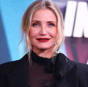 Após 5 anos de hiato, Cameron Diaz surge deslumbrante em retorno ao tapete vermelho