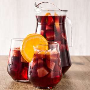 Sangria gelada com frutas: versão sem álcool refrescante