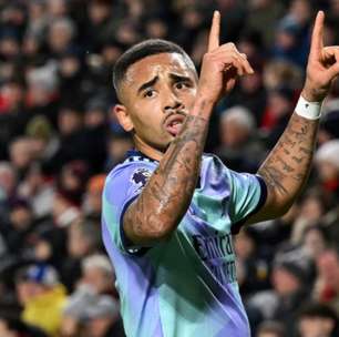 Médico explica detalhes de lesão de Gabriel Jesus: 'Deformidade articular'