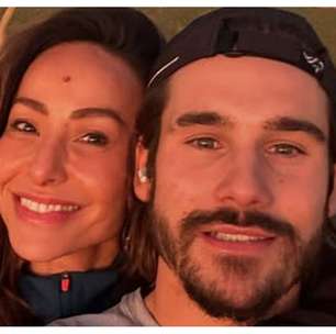 Sabrina Sato e Nicolas Prattes fazem faxina em casa e surgem limpando o chão em vídeo; veja