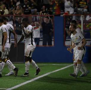 Responsável pelo gol de empate do Criciúma, Marcelo Hermes convoca: 'esperamos nosso torcedor em casa'