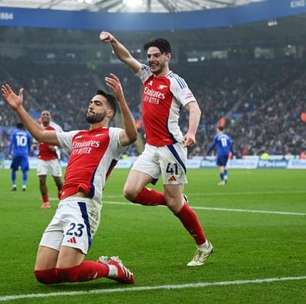 Meia improvisado no ataque garante a vitória do Arsenal no Inglês