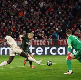 Bayern sofre em casa, mas Davies brilha e garante time nas oitavas da Champions