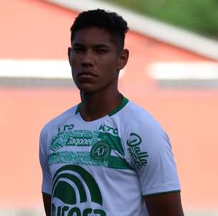 Vinicius Balieiro passa por cirurgia após lesão no joelho