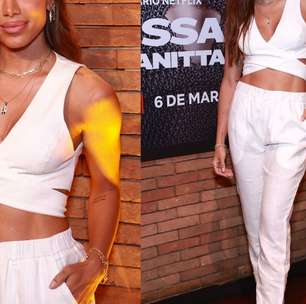 Anitta deixa abdômen sarado em evidência ao eleger conjunto total white para lançar novo documentário. Fotos do look!