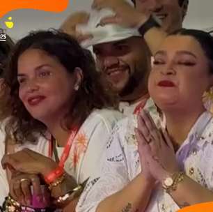 Preta Gil chora ao receber homenagens durante o carnaval de Salvador