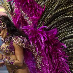 Musa da Gaviões revela desconforto durante desfile por tamanho de costeiro