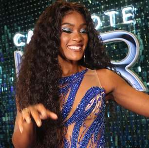 Erika Januza rouba cena na Sapucaí com look transparente: 'Meu noivo não tem ciúme'