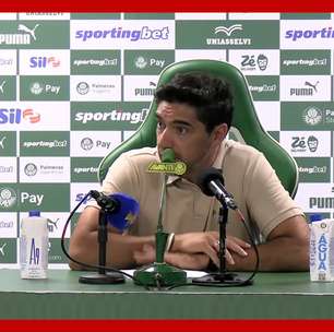 Abel Ferreira diz que pênalti para o Palmeiras foi bem marcado: 'Há uma obstrução clara'