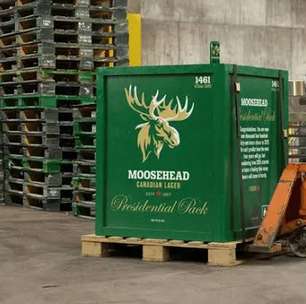 Cervejaria do Canadá lança caixa com 1.461 latas de cerveja para 'aguentar' era Trump