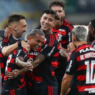 Com gols de Wesley e Juninho, Flamengo vence Fluminense no primeiro jogo da final