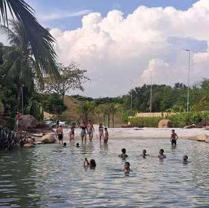Crianças ocupam lago do traficante Peixão, no Complexo de Israel (RJ)