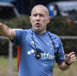 Leonardo Jardim cobra elenco do Cruzeiro após empate com o Botafogo: "Longo caminho pela frente"