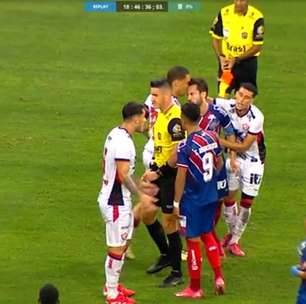 FBF divulga áudio do VAR em lance de Everton Ribeiro e Neris na final do Baiano