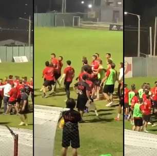 Em amistoso no Uruguai, jogadores brigam dentro e fora do estádio