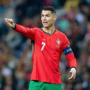Aos 40, Cristiano Ronaldo se surpreende com idade metabólica e anuncia: 'Vou jogar por mais 10 anos'