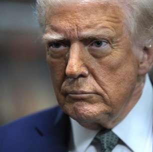 Autoridades do governo Trump defendem uso de lei de guerra para deportar imigrantes