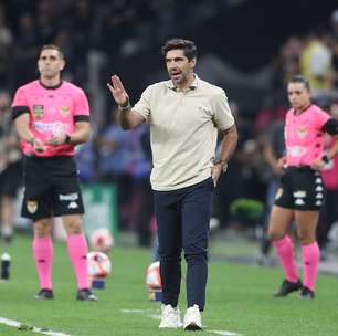 Abel Ferreira dá 'coletiva express' e ironiza adversários: 'Diziam que íamos ver a final em casa'