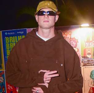 Pedro Novaes diz que não é mais só reconhecido como filho de atores após novela